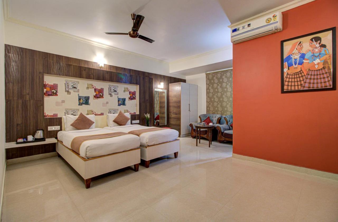 Hotel Royal Classio, Bangalore Exterior foto